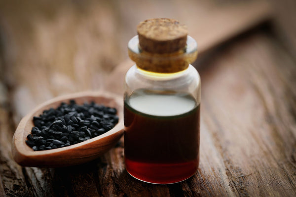 4 Health Benefits of Using Black Seed Oil